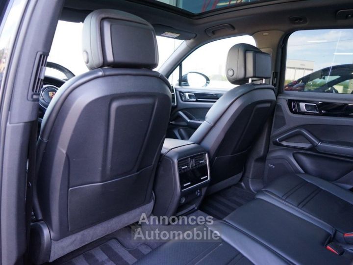 Porsche Cayenne III 3.0 V6 462 E-HYBRID TIPTRONIC BVA - Toit pano - Bose - Caméra 360 - Pack mémoire - PDLS+ - Sièges chauffants et ventilés - PASM - 12