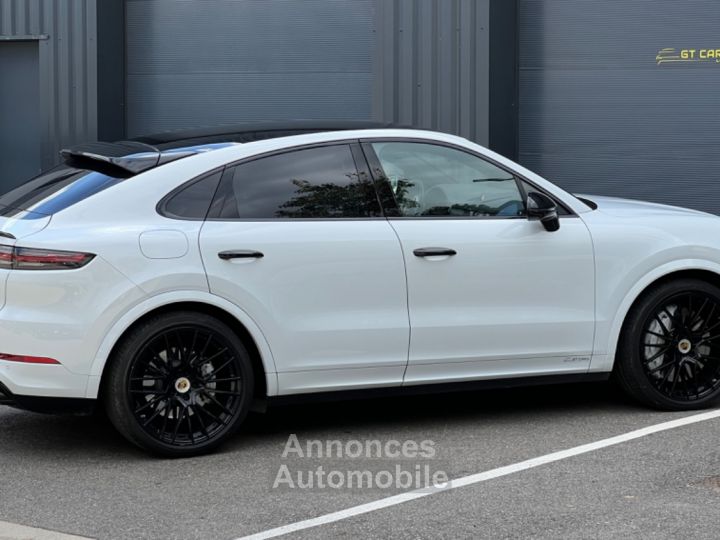 Porsche Cayenne Porsche Cayenne Coupé - LOA 1 517 euros par Mois - TVA - Toit Panoramique - attelage électrique - 5 places - Pack Sport Design - Malus payé - 5