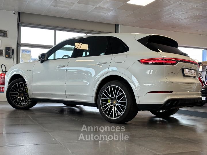 Porsche Cayenne PORSCHE CAYENNE III 3.0 V6 E-HYBRID 462 18KWH - 8