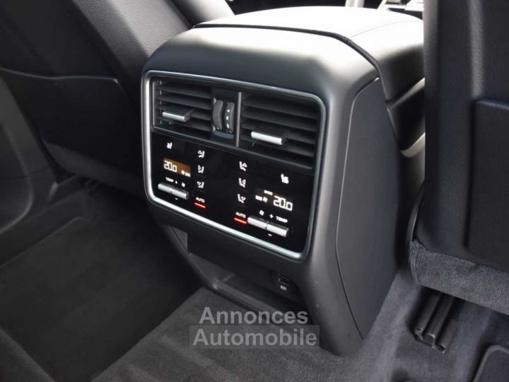 Porsche Cayenne TURBO 1st Owner Softclose BOSE Chrono Pano 360° - 15