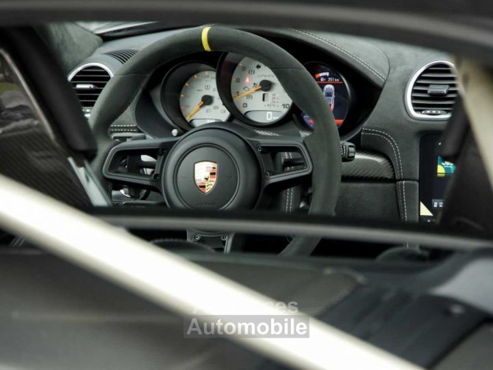 Porsche Cayman GT4 RS Weissach Ceramic Lifting Stitching BOSE - 17