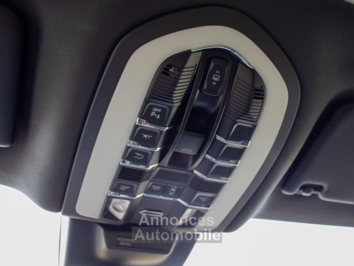 Porsche Macan 2.0 Turbo PDK 4X4 - 1STE EIGENAAR - TREKHAAK - APPLE CARPLAY - KEYLESS START - BOSE - PANO DAK - 40