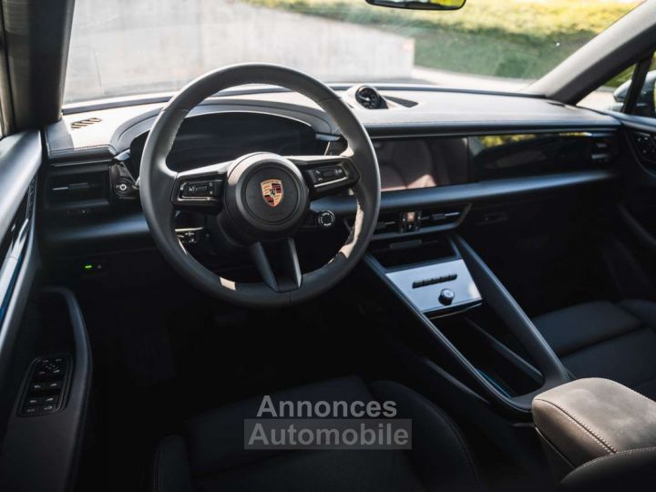 Porsche Macan 4 e-Macan 100 kWh BOSE Pano - 25