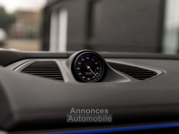 Porsche Macan 4 EV 100KW-22-AIR-MATRIX-PANO-ACC-AUGM. HUD-DISPL - 32