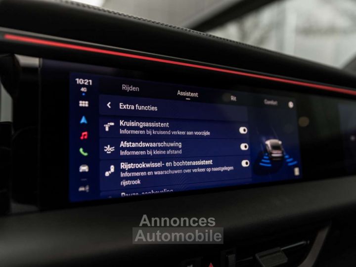 Porsche Macan 4 EV 100KW-22-AIR-MATRIX-PANO-ACC-AUGM. HUD-DISPL - 41