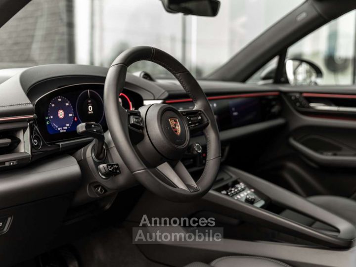 Porsche Macan 4 EV 100KW-22-AIR-MATRIX-PANO-ACC-AUGM. HUD-DISPL - 17