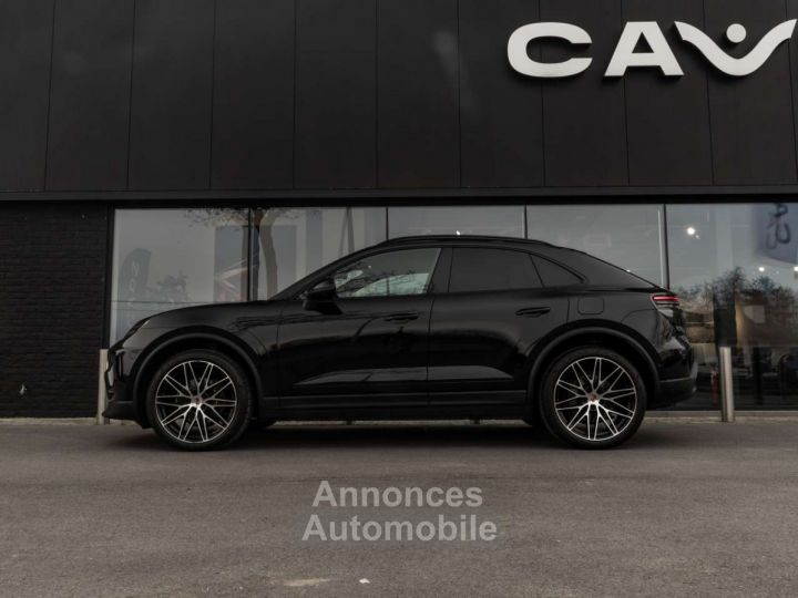 Porsche Macan 4 EV-100KW-AUGMENTED HUD-DISPLAY-22RS-PANO-FULL - 4