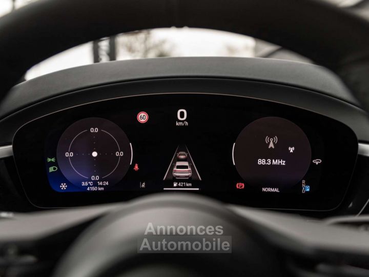 Porsche Macan 4 EV-100KW-AUGMENTED HUD-DISPLAY-22RS-PANO-FULL - 32