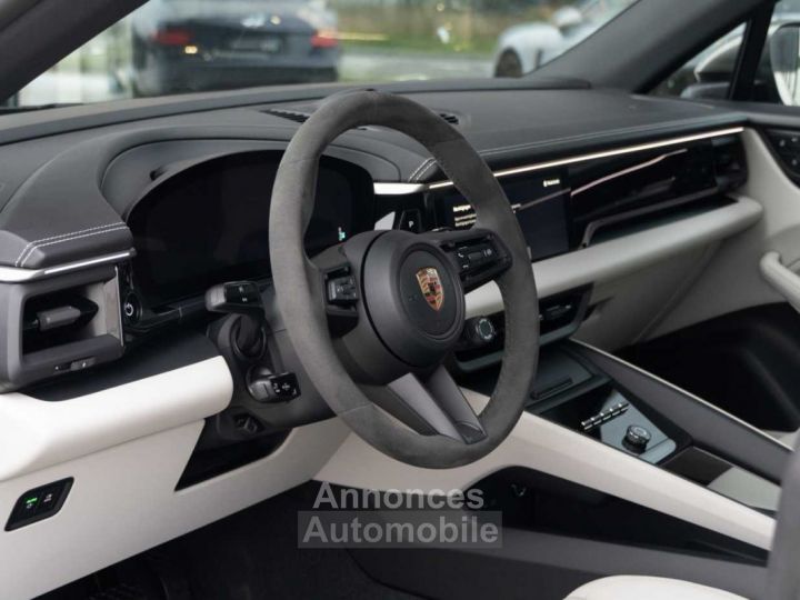 Porsche Macan 4 PANO 22'Alu NAPPA 360° Airsusp 14way - 11