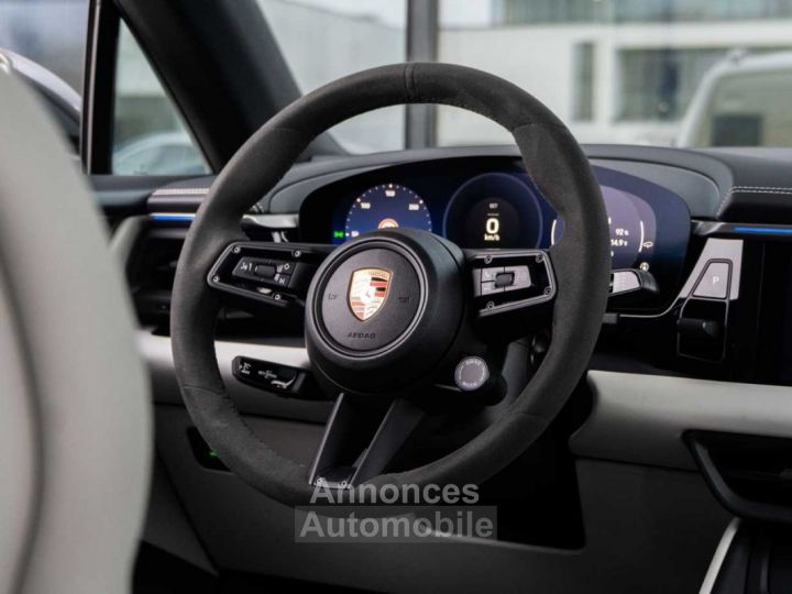 Porsche Macan 4 PANO 22'Alu NAPPA 360° Airsusp 14way - 12