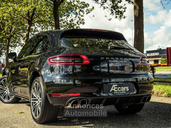 Porsche Macan TURBO - 3