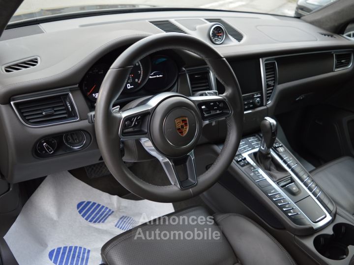 Porsche Macan Turbo 3.6 V6 440 ch Exclusive Performance Edition - 7