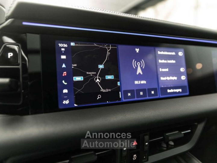 Porsche Macan TURBO EV 22-AIR-ACHTERAS-MATR-PANO-INNO-AUGM.HUD - 33