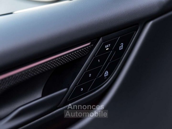 Porsche Macan TURBO EV 22RS-AIR-MATRIX-PANO-ACC-AUGM. HUD-DISPL - 20