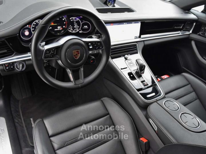 Porsche Panamera 4 HYBRID 10 YEARS EDITION - 4