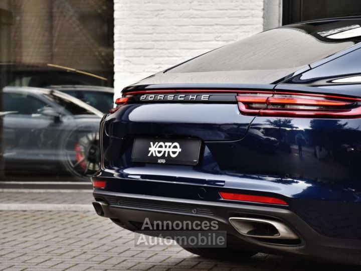 Porsche Panamera 4 HYBRID 10 YEARS EDITION - 17