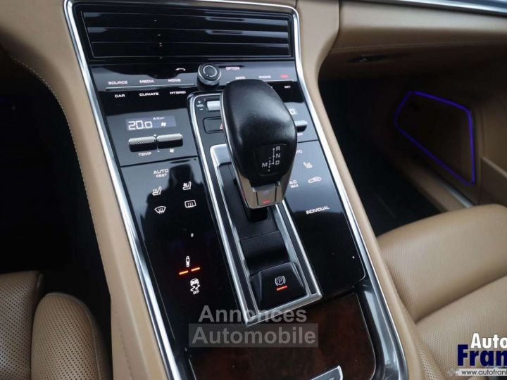 Porsche Panamera 4 HYBRID PASM PANO BOSE INNO DR CHRONO - 45