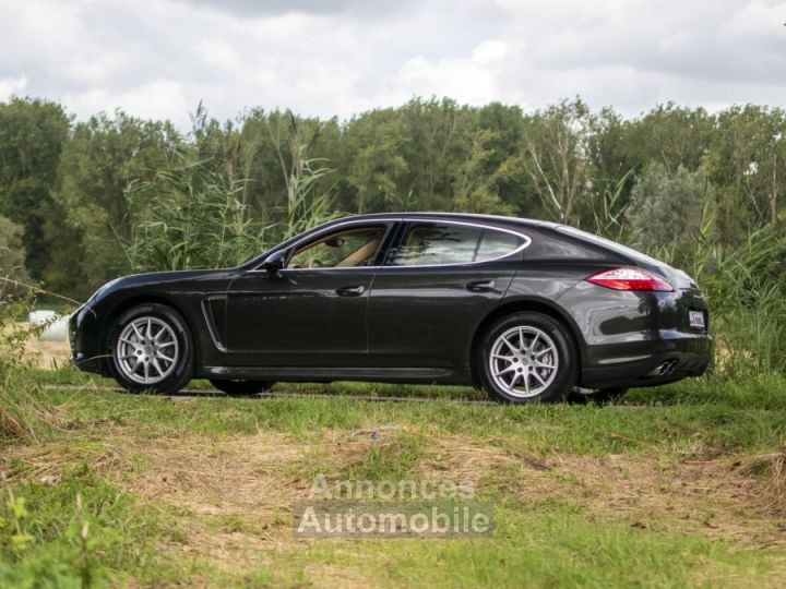 Porsche Panamera 4S - 5