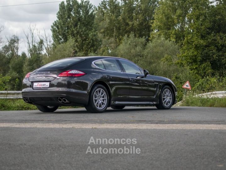 Porsche Panamera 4S - 10