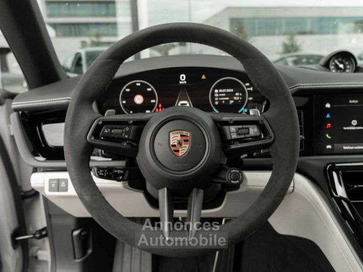 Porsche Panamera Hybr SportDesign Sportexhaust 2ndDisplay BOSE - 17