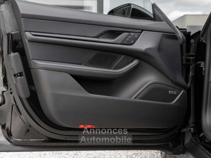Porsche Taycan 21'RS Spyder 18 Way Sportseat Chrono BOSE ACC Pano - 13