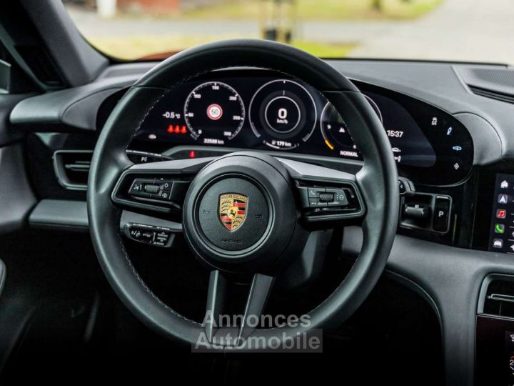 Porsche Taycan 4S Sport Turismo - 26