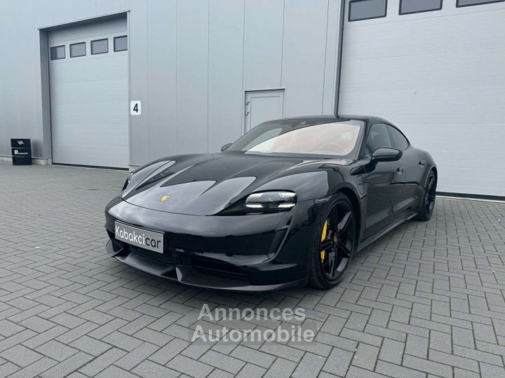 Porsche Taycan 93.4 kWh Turbo S -- PACK CARBON TOIT PANO - 3