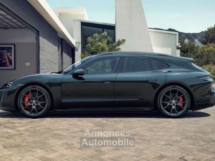 Porsche Taycan GTS Sport Turismo | INNODRIVE BOSE LP: €175 - 2