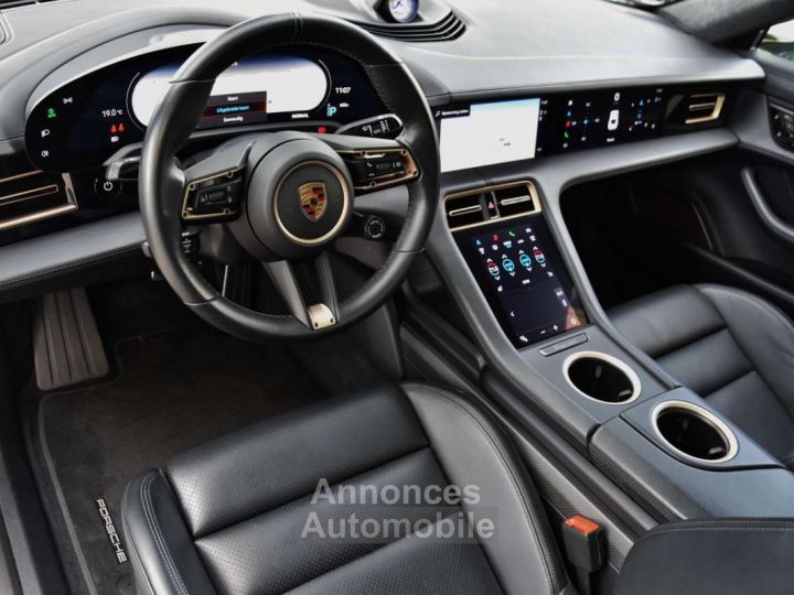 Porsche Taycan TURBO S SPORT DESIGN CARBON - 4