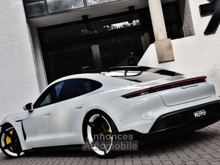 Porsche Taycan TURBO S SPORT DESIGN CARBON - 9