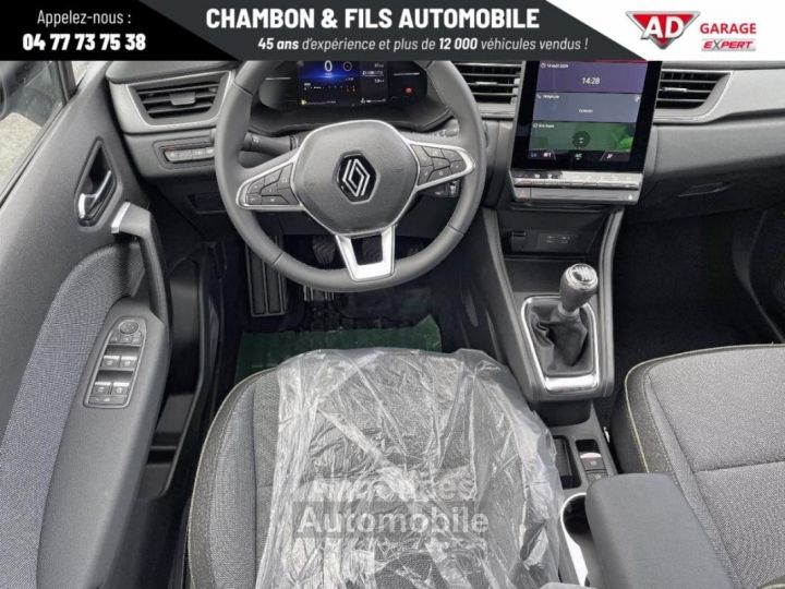 Renault Captur 1.3 tce mhev 140 techno - 20