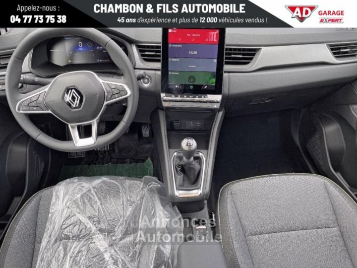 Renault Captur 1.3 tce mhev 140 techno - 9