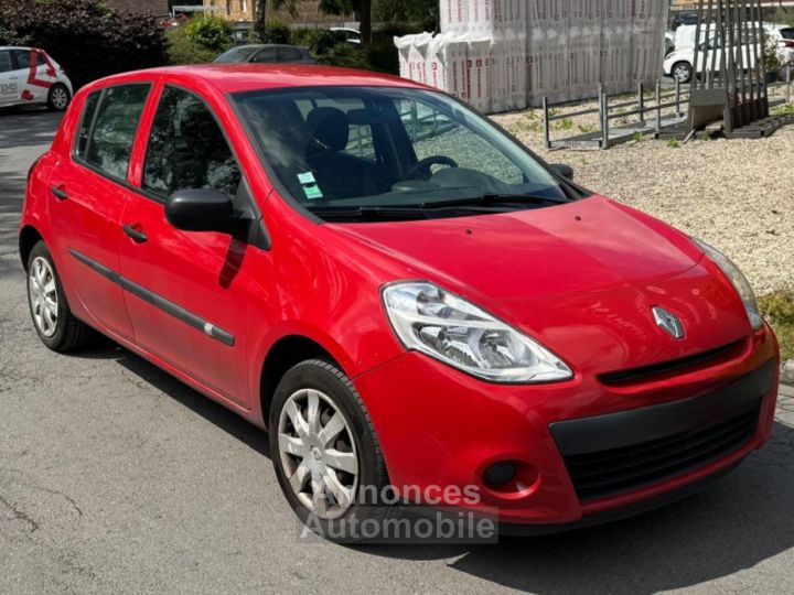 Renault Clio Clio III 1.2 16V 75 Alizé (5 CV) 2012 - 2