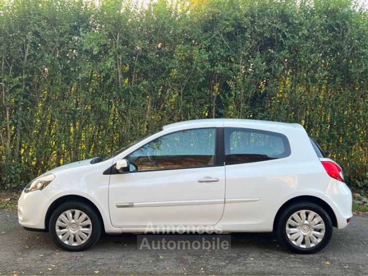 Renault Clio III 1.5 DCI 75CH AUTHENTIQUE ECO² 3P 08/2011 - GARANTIE - 5