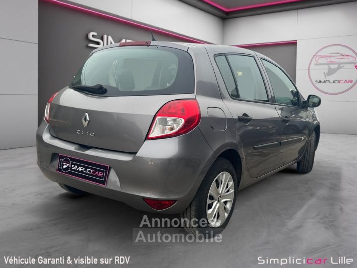 Renault Clio III 5 portes - 5