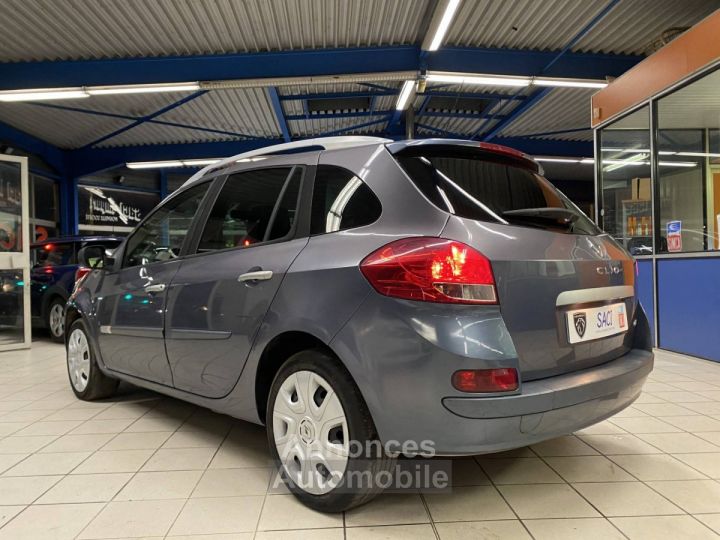 Renault Clio III (B/C85) 1.5 dCi 90ch Dynamique TomTom 3p - 7