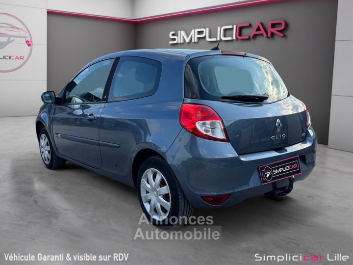 Renault Clio III dCi 75 eco2 20th anniversaire / Tom Tom Nav - 5