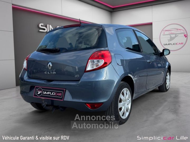 Renault Clio III dCi 75 eco2 20th anniversaire / Tom Tom Nav - 6