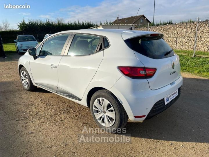 Renault Clio IV TCe 75 E6C Trend - 8