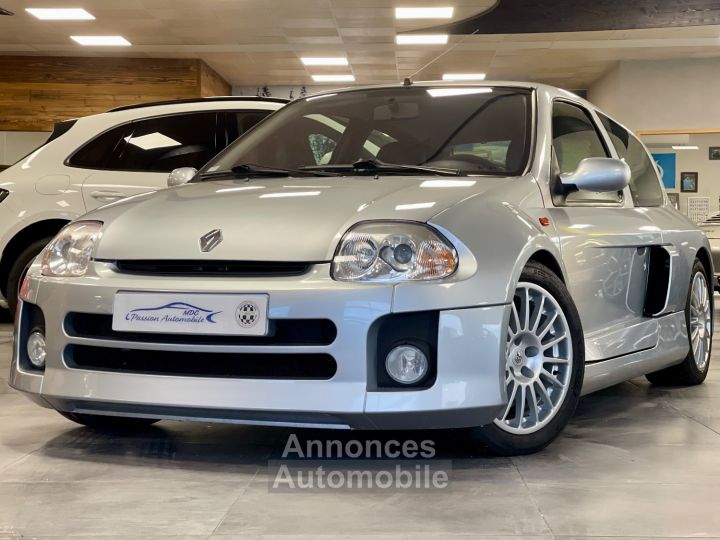 Renault Clio RENAULT CLIO II V6 24S 230 RS 3P - 1