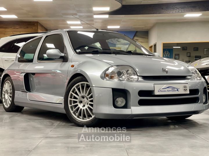 Renault Clio RENAULT CLIO II V6 24S 230 RS 3P - 2