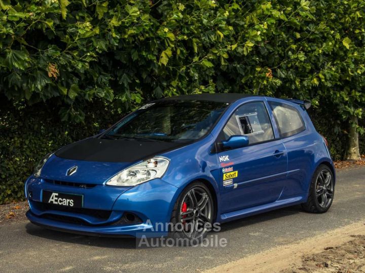 Renault Clio RS SPORT CUP - 1