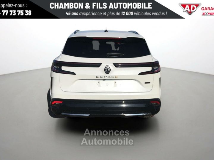 Renault Espace VI E-TECH HYBRID 200 TECHNO - 17