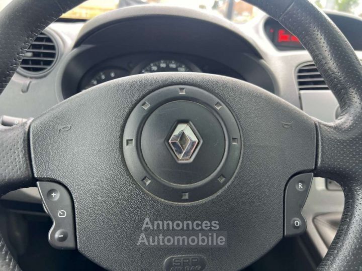 Renault Kangoo 1.6i Privilège - 14
