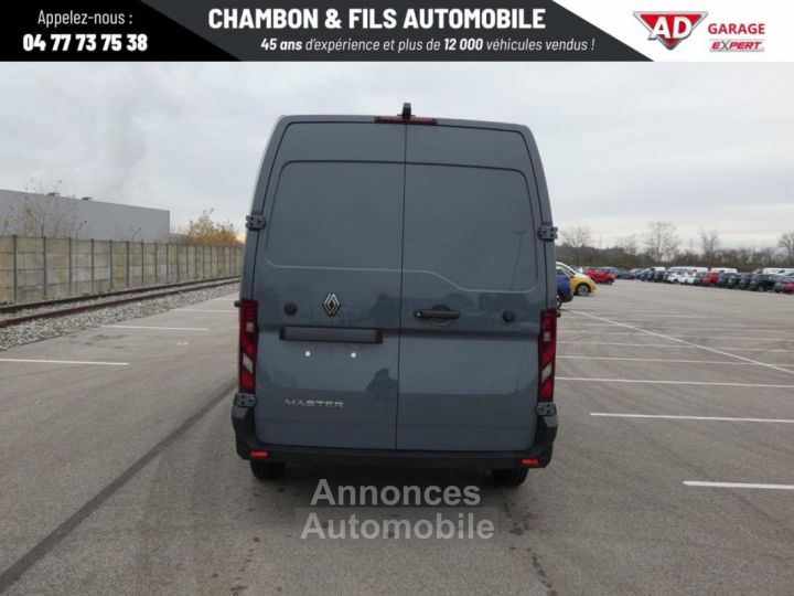 Renault Master FOURGON NOUVEAU Prix : 33390 HT - 7