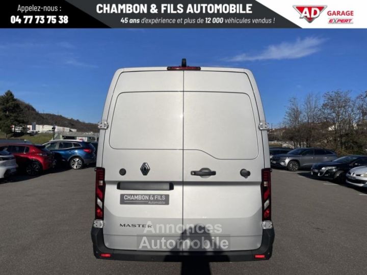 Renault Master FOURGON NOUVEAU TRAC 3T5 L2H2 BLUE DCI 170 EXTRA prix HT - 4