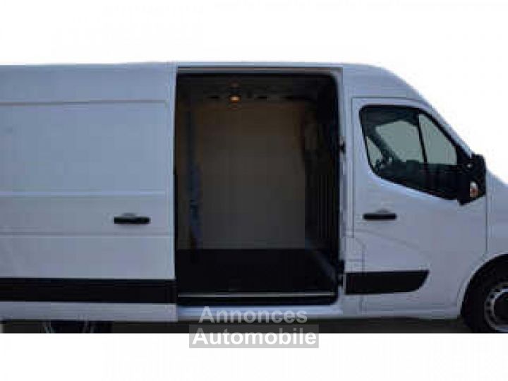 Renault Master Grand Confort F3500 L2H2 2.3 Blue dCi - 135ch  III FOURGON Fourgon L2H2 Traction PHASE 3 - 5