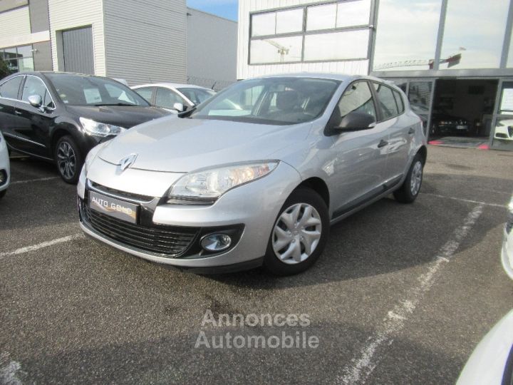 Renault Megane III  dCi 90 eco2 Expression Clim/Regulateur de vitesse/bluetooth - 1