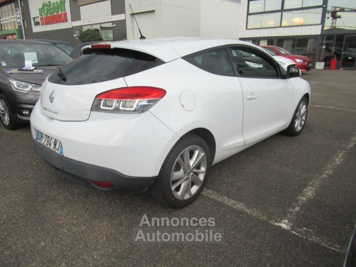 Renault Megane III COUPE  dCi 110 Energy eco2 Intens - 4