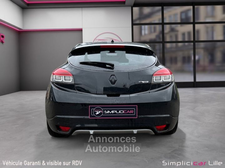 Renault Megane III COUPE 2.0 220 GT - 7